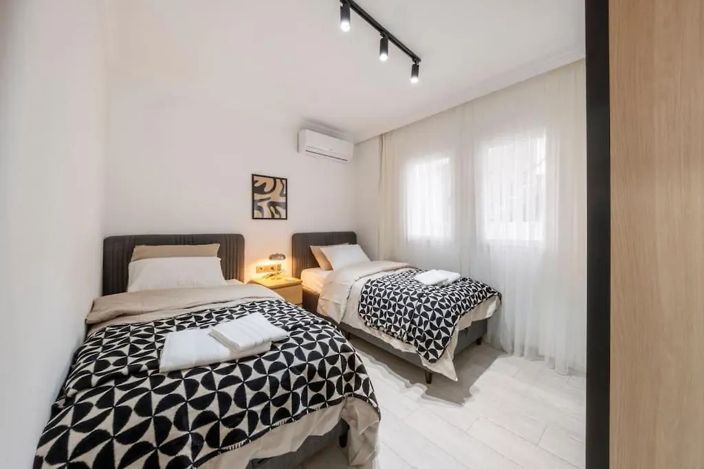 Bodrum Center 2 Bedroom Calm Modern Ground Floor Flat - Yeni Duenya Bodrum Turquie