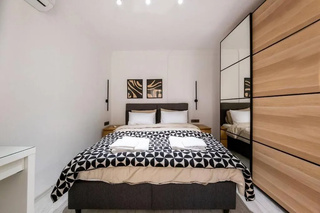 Bodrum Center 2 Bedroom Calm Modern Ground Floor Flat - Yeni Duenya Bodrum Appartement
