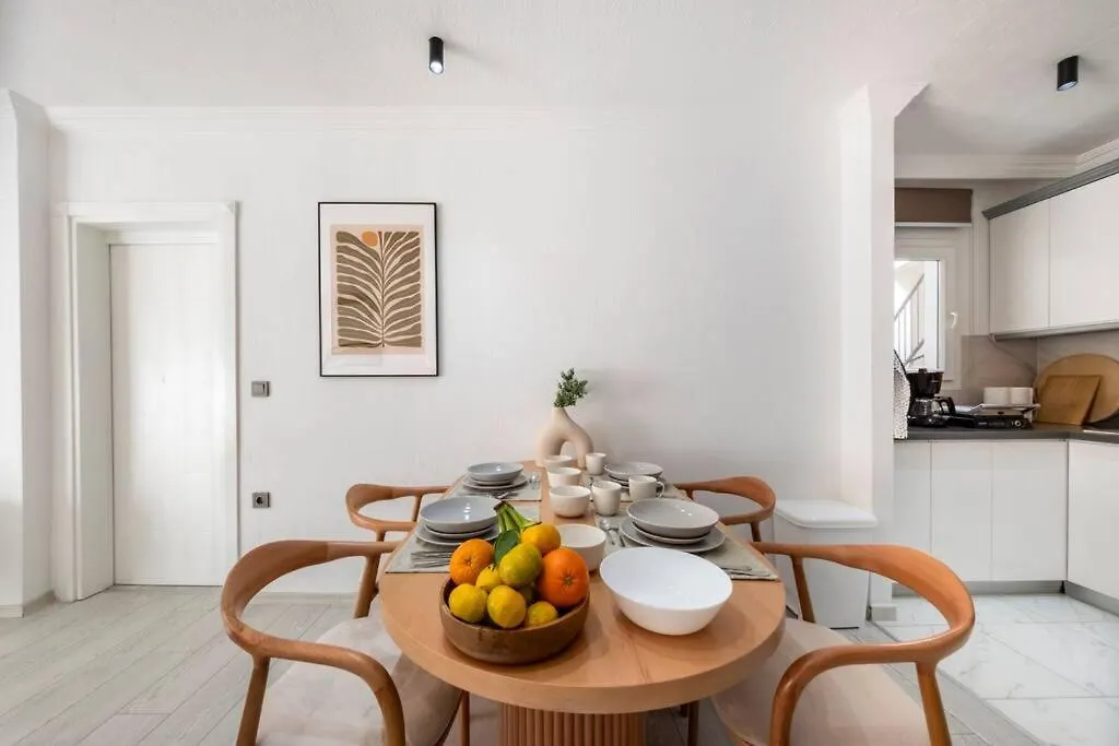 Bodrum Center 2 Bedroom Calm Modern Ground Floor Flat - Yeni Duenya Bodrum