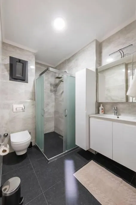 아파트 Bodrum Center 2 Bedroom Calm Modern Ground Floor Flat - Yeni Duenya Bodrum